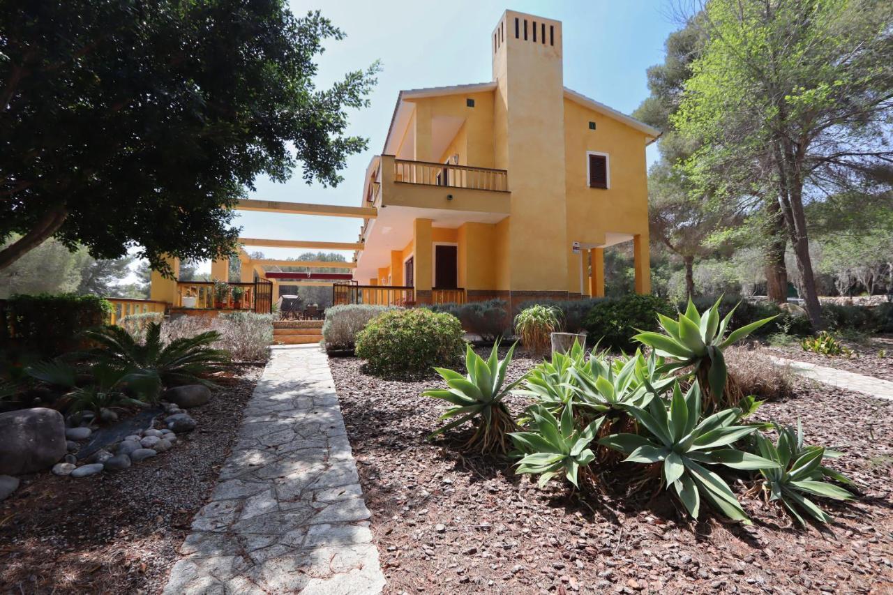 Villa Golf Sitges Vilanova i la Geltru Exterior photo