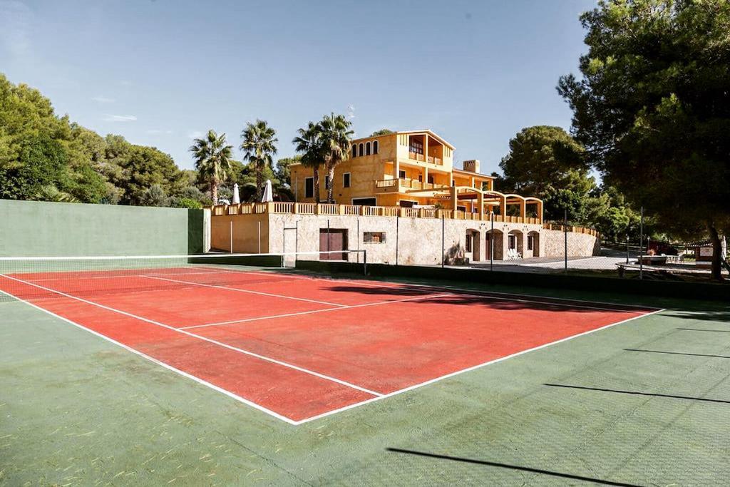 Villa Golf Sitges Vilanova i la Geltru Exterior photo