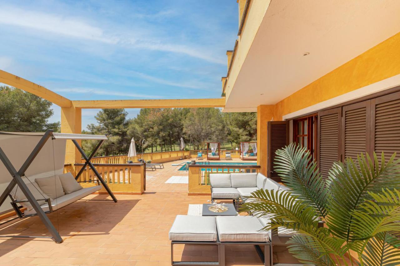 Villa Golf Sitges Vilanova i la Geltru Exterior photo